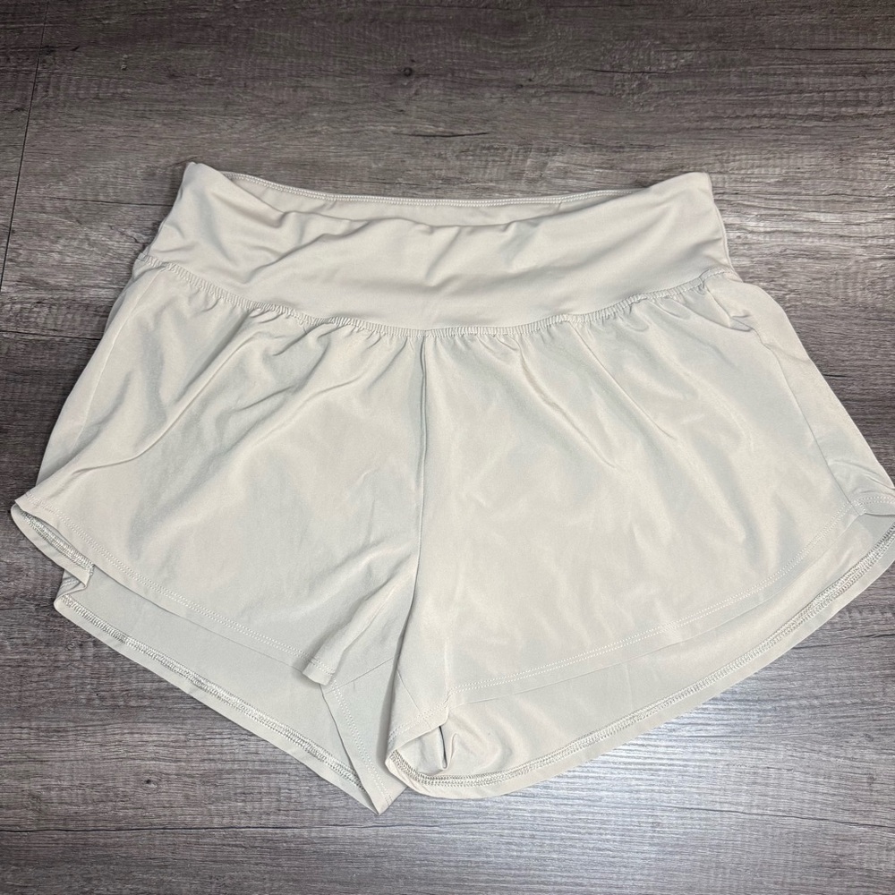 DSG Women's Athletic Cream Shorts
